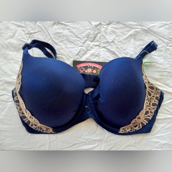 Victoria's Secret Other - Victoria's Secret very sexy push up tshirt l Navy w/ Lace Bra s36DD RN#70817